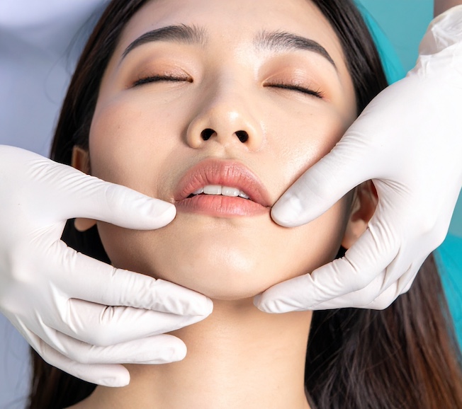 フェイスラインマッサージ